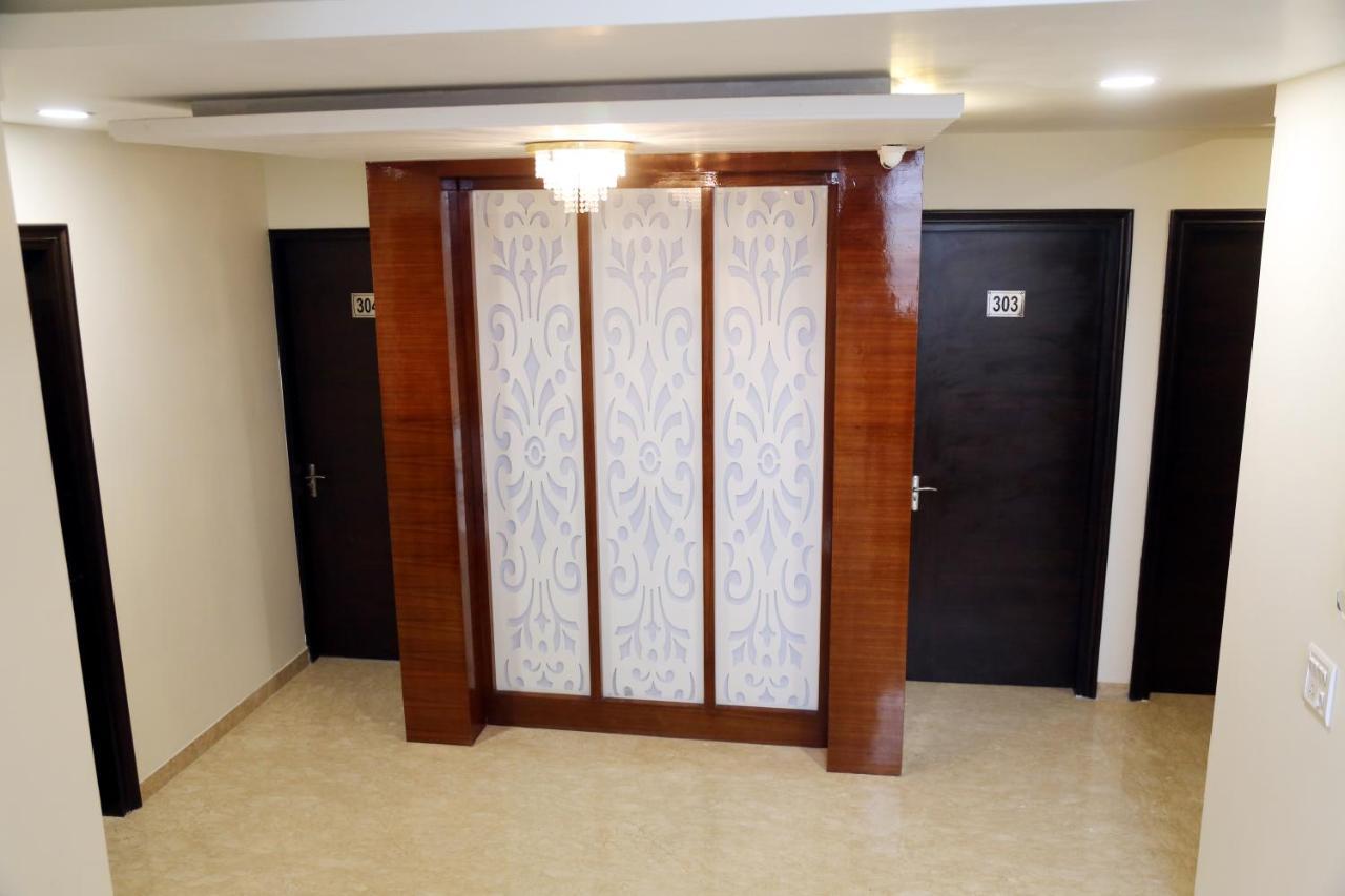 נוידה Awadh Inn מראה חיצוני תמונה