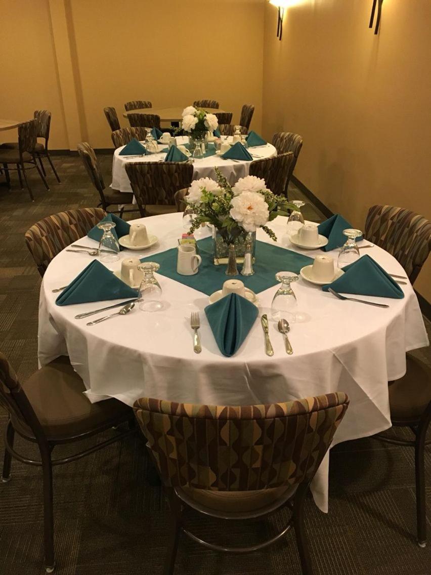 נוידה Awadh Inn מראה חיצוני תמונה